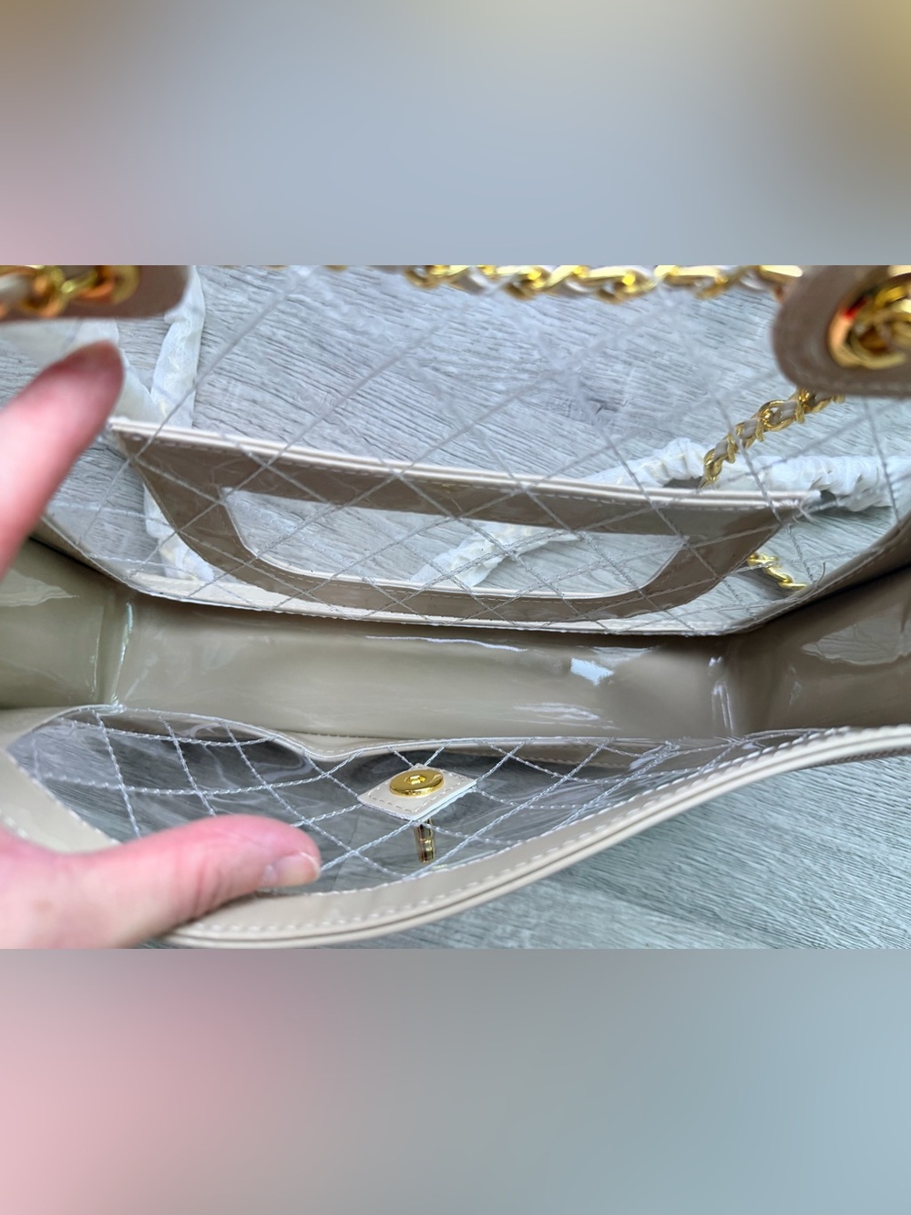 FULL SET Brand NEW Chanel Transparent Bag w
Beige Patent Leather & Gold Hardware - Picture 14 of 15